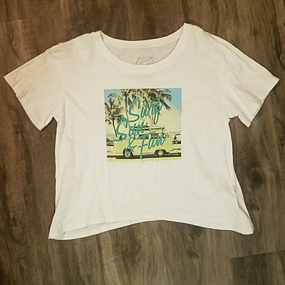 Cute beach crop top